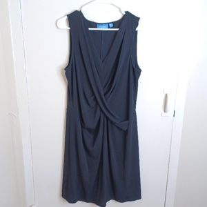 Vera Wang Beautiful Evening Dress. Size XLarge in Black